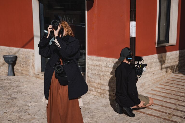 Masz pustkę w głowie po wciśnięciu REC? Oto plan, jak opublikować pierwszą rolkę w 24h